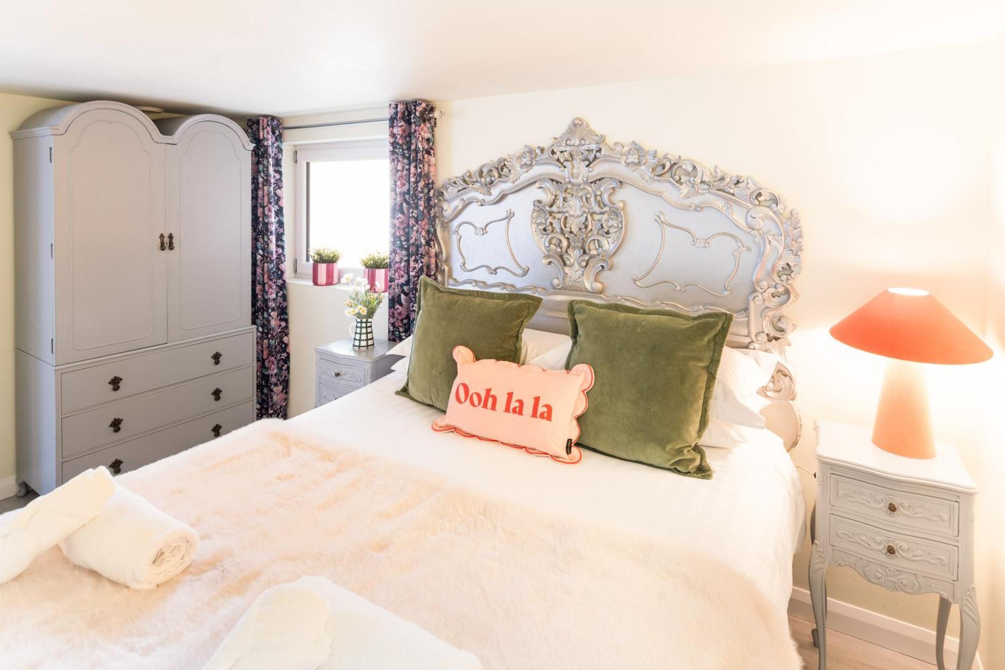 Gorgeous Boutique Flat Sleeps 2 In Lyme Regis Villa Exterior photo